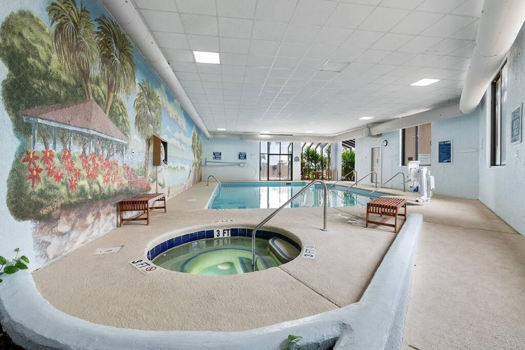 Cabana Palms - Oceanfront Renovated King Bed Sauna Myrtle Beach Exterior photo
